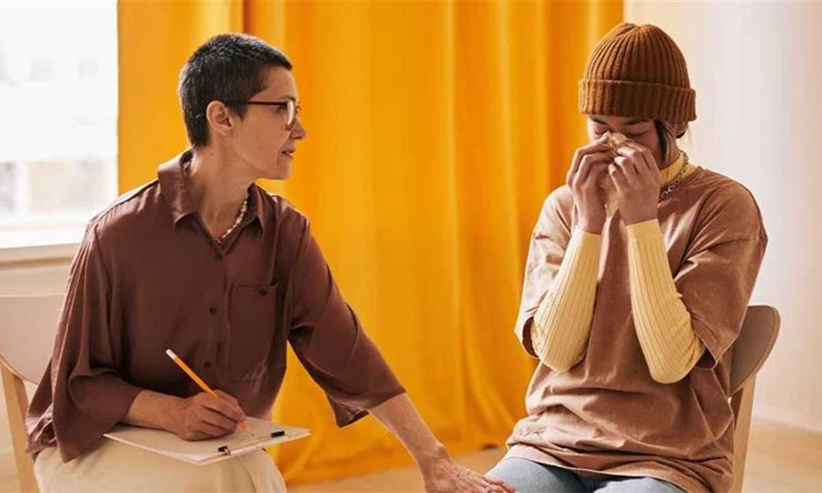 rehabilitation-centre-in-india-for-bipolar-disorder-treatment